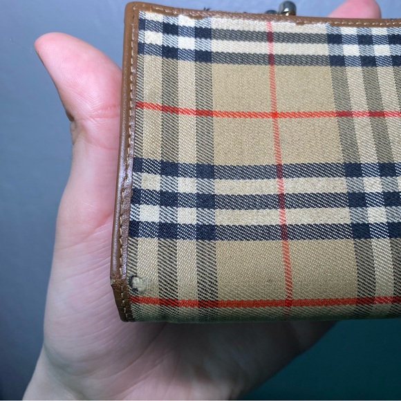 BURBERRY Leather-Trimmed Check Wallet - Picture 4 of 11